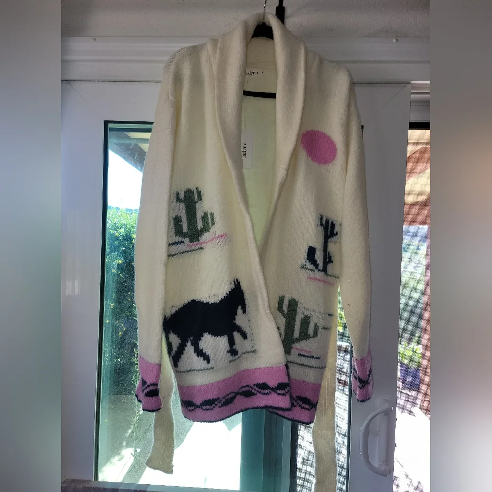 Horse Hooded Cardigan Sweater 🐴🏜️🌵 - Picture 2 of 5